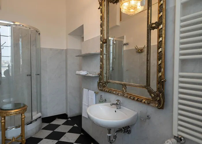 Morali Palace 3* Genova